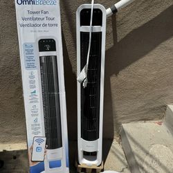 OmniBreeze Tower Fan White