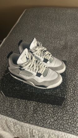 Jordan 4 Military Black