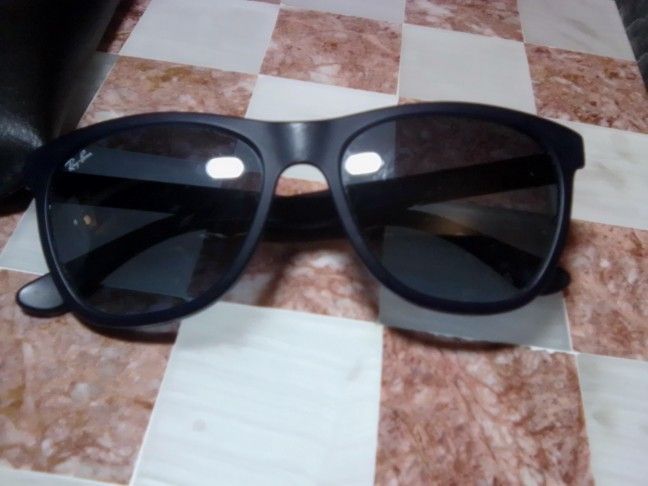 RAY BAN SUNGLASSES