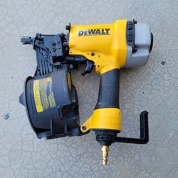 DEWALT Pneumatic 15-Degree Coil Corded Siding Nailer