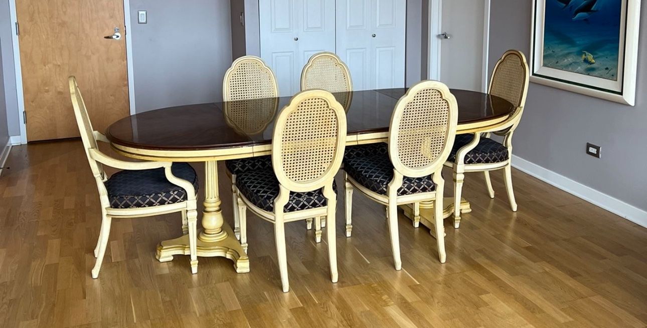 Drexel Heritage 8’ Or 4’ Extendable Dining Table & 6 Chair Set