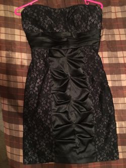 New size 7 small black lace