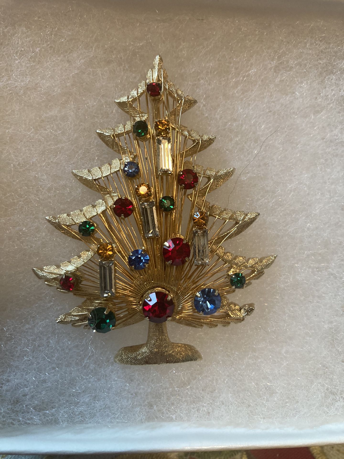 Vintage MCM Brooks Harp Christmas Tree with Candles and Ornaments Brooch (Johnstown Ohio)