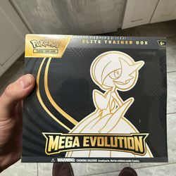 Pokémon Mega Evolutions ETB