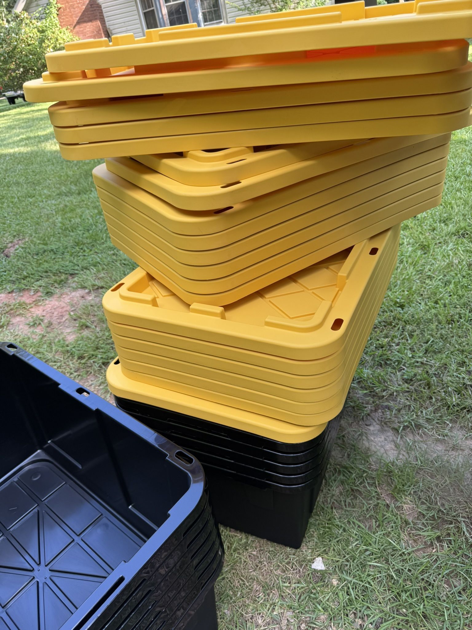 Large size storage container