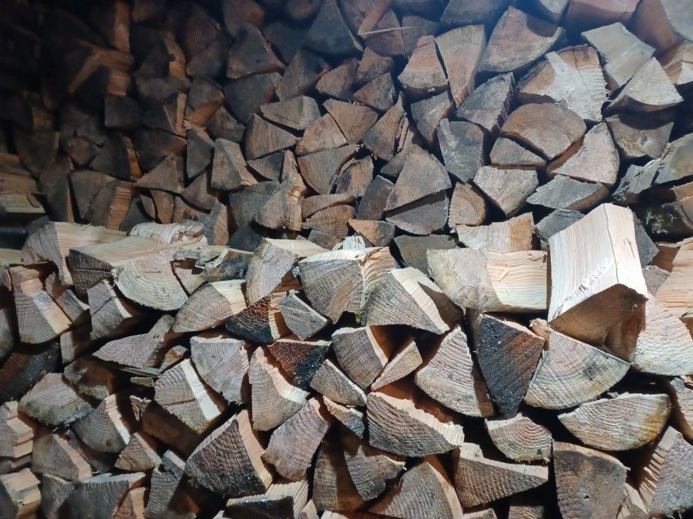 Dry Dry  Firewood Ready To Burn 