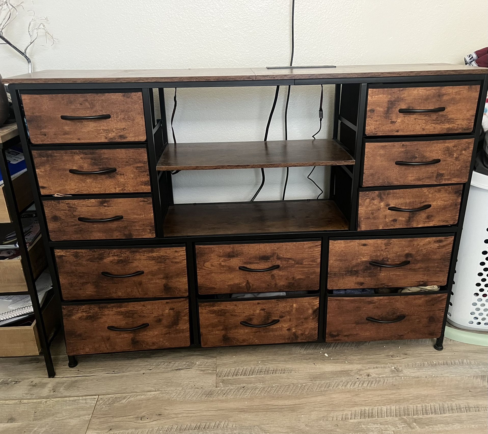 Dresser