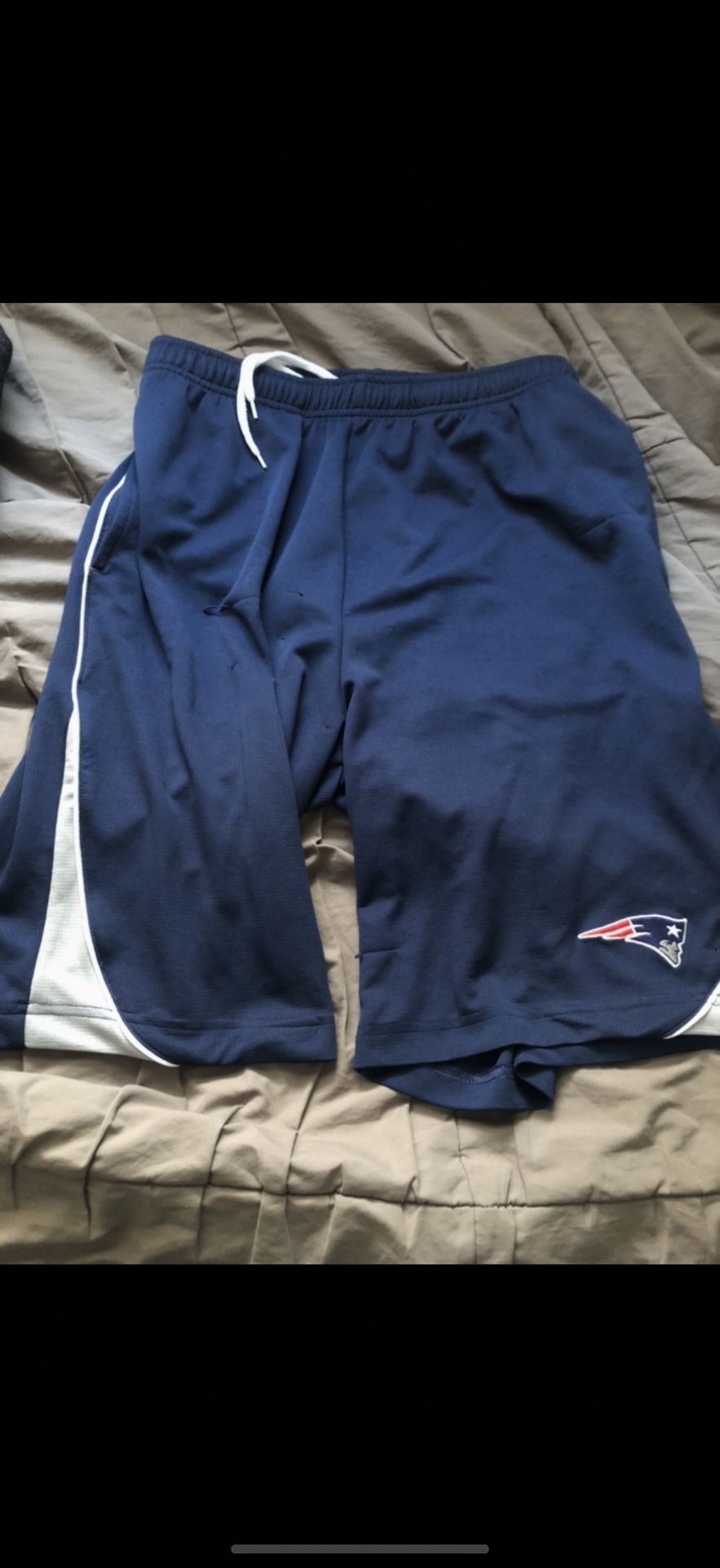 Patriots Men’s Medium Size Mesh Shorts 
