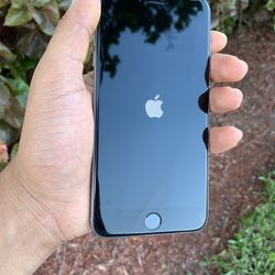 UNLOCKED IPHONE 6S/ GOOD CONDITION 