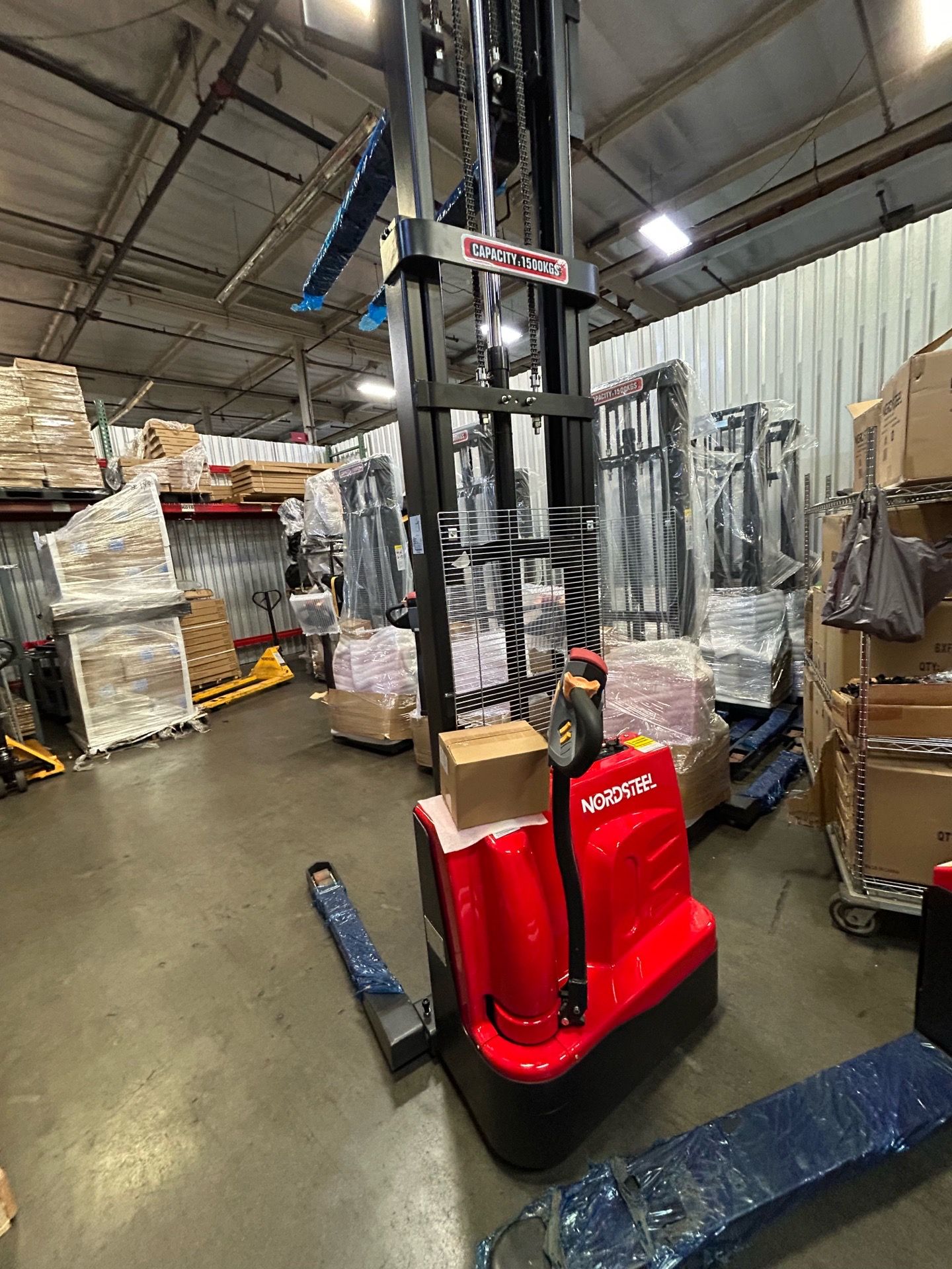New forklift stacker 135”H brand new