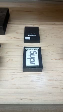 Supreme Zippo Lighter 'Glow in the Dark'
