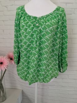 Green pattern blouse size PL