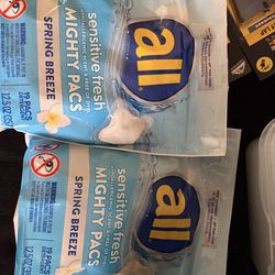 All detergent pacs