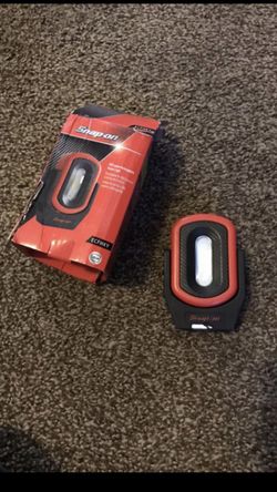 SNAP ON magnetic l.e.d light rechargeable