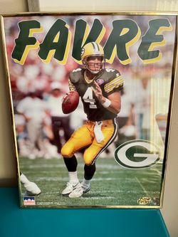 Vintage  Green Bay Packers 1997 Brett Favre NFL Football  Starline Photos