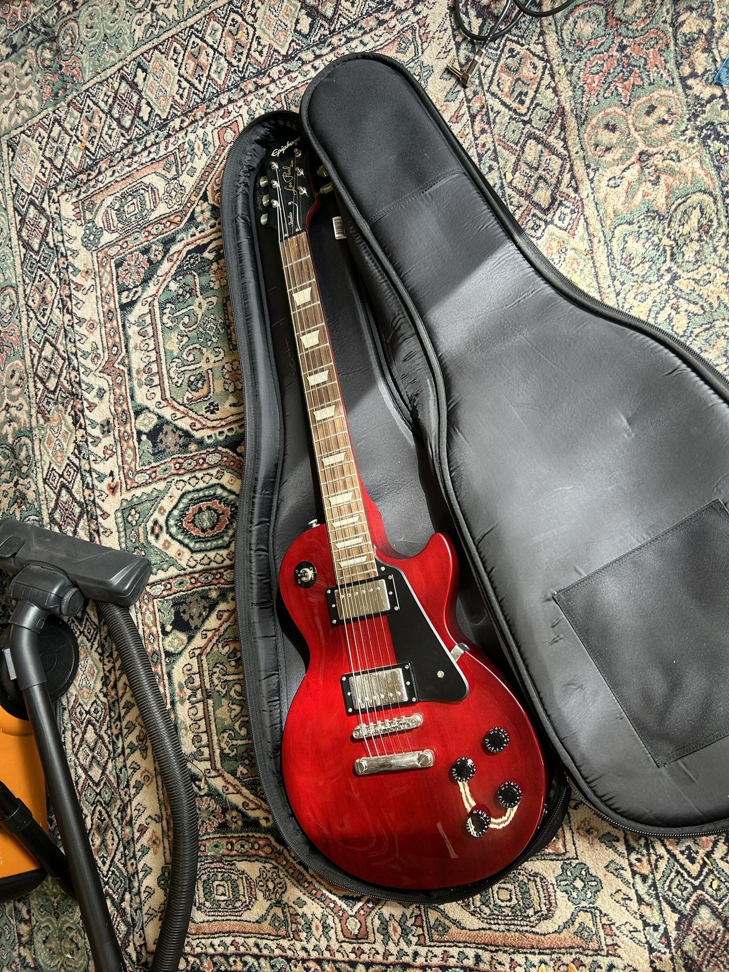 Epiphone Les Paul Electric Guitar With Case