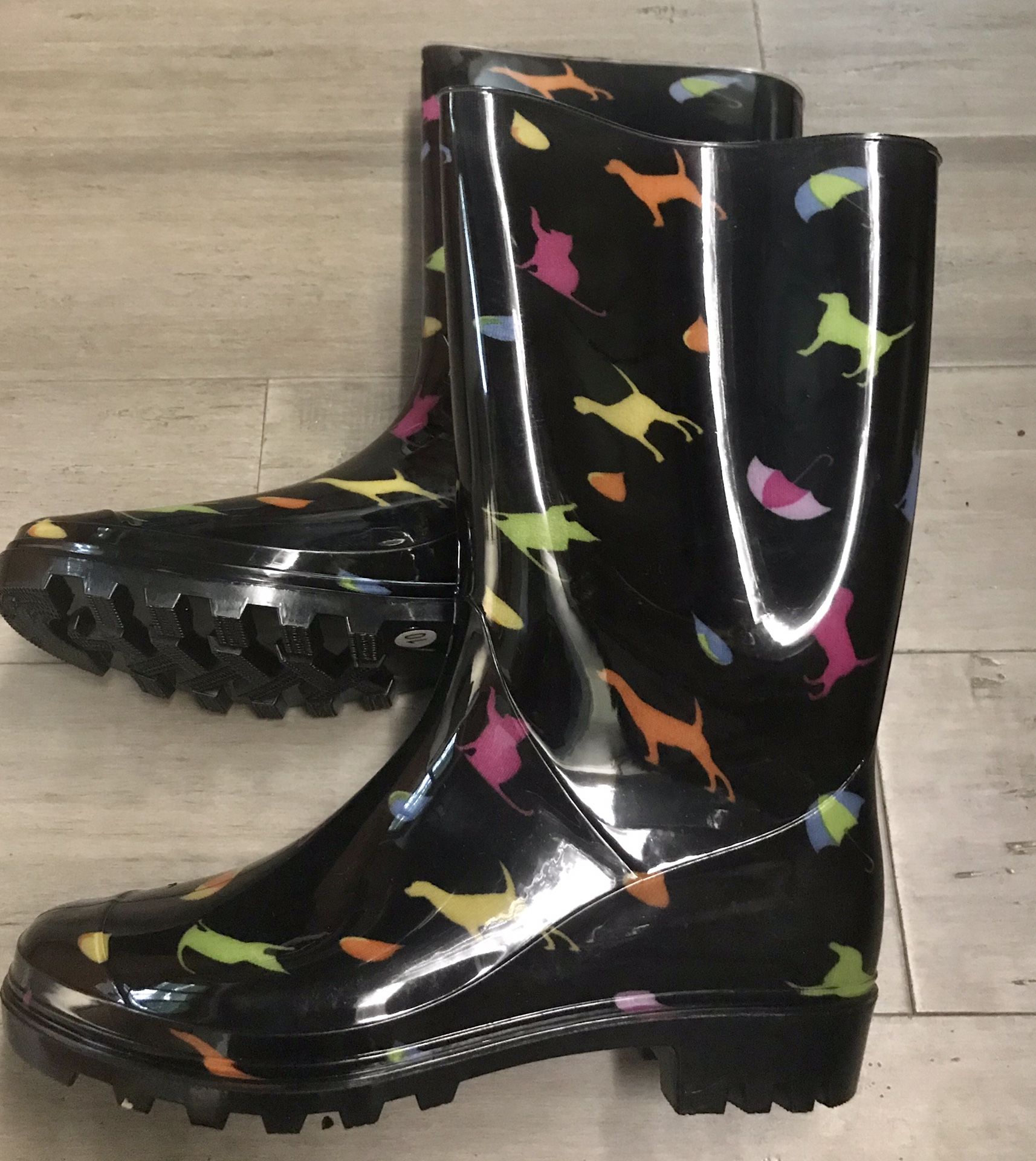 Rain boots sz 10