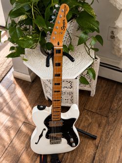 Squier Telecaster Thinline Electric Guitar – Excellent Condition