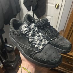 Jordan 1 Travis Scott Phantoms 