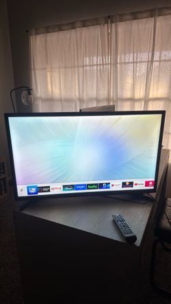 SAMSUNG 32" Smart LED TV UN32M4500BF