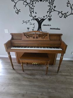 Wurlitzer Piano (Lexington, SC)