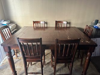 FREE DINING TABLE