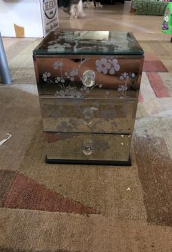 Glass decorative jewelry box
