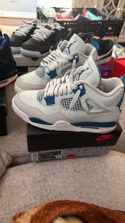 Jordan 4