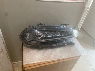 2018-2022 Honda accord left headlight