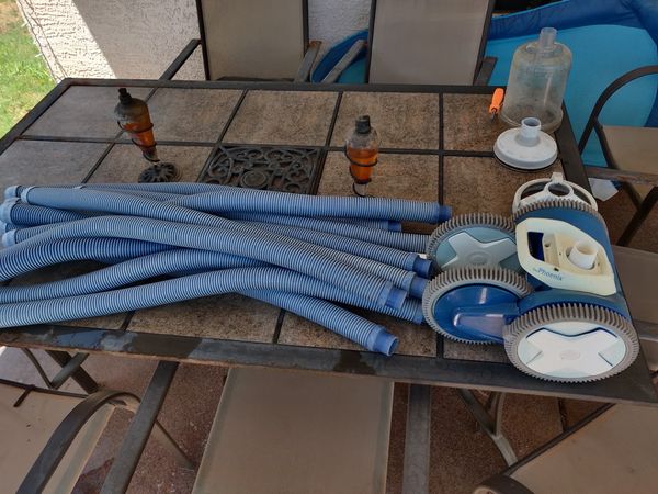 the phoenix pool vacuum