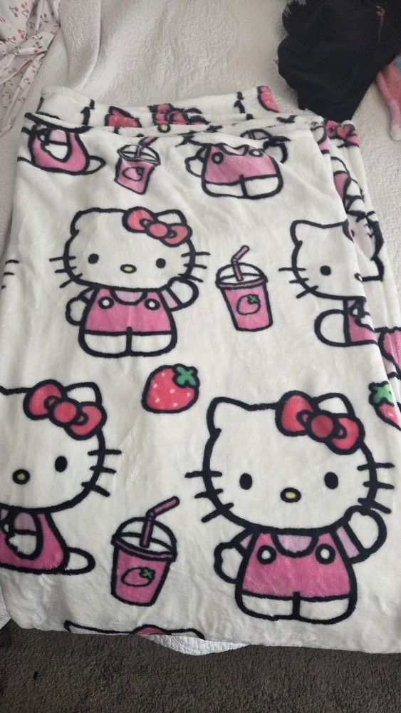Hello Kitty Throw Blanket