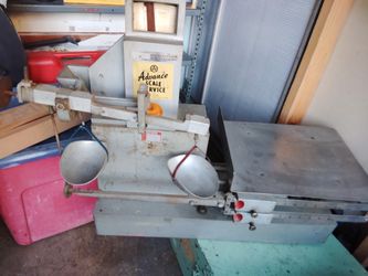 Bascula.  Antigua. .Barata.  En.  Duarte.     Paque ..Seballa