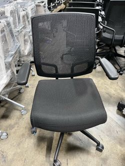 Focus Task Chair