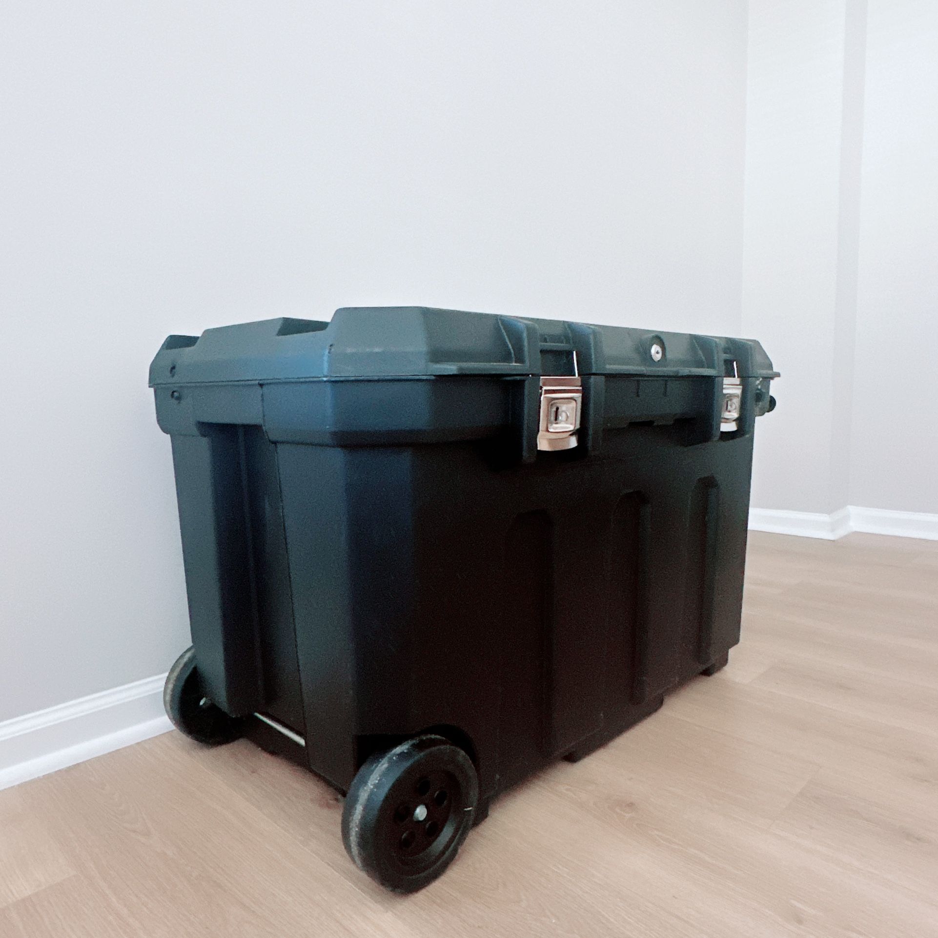 Stanley 50 Gallon Mobile Tool Chest