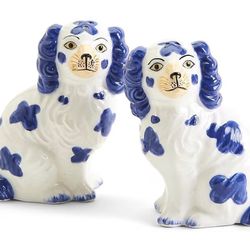 Very rare saffordshire dog salt and pepper shakers 
