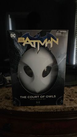Court of Owl Mask and comes w/ BATMAN VOLUME 1: THE COURT OF OWLS