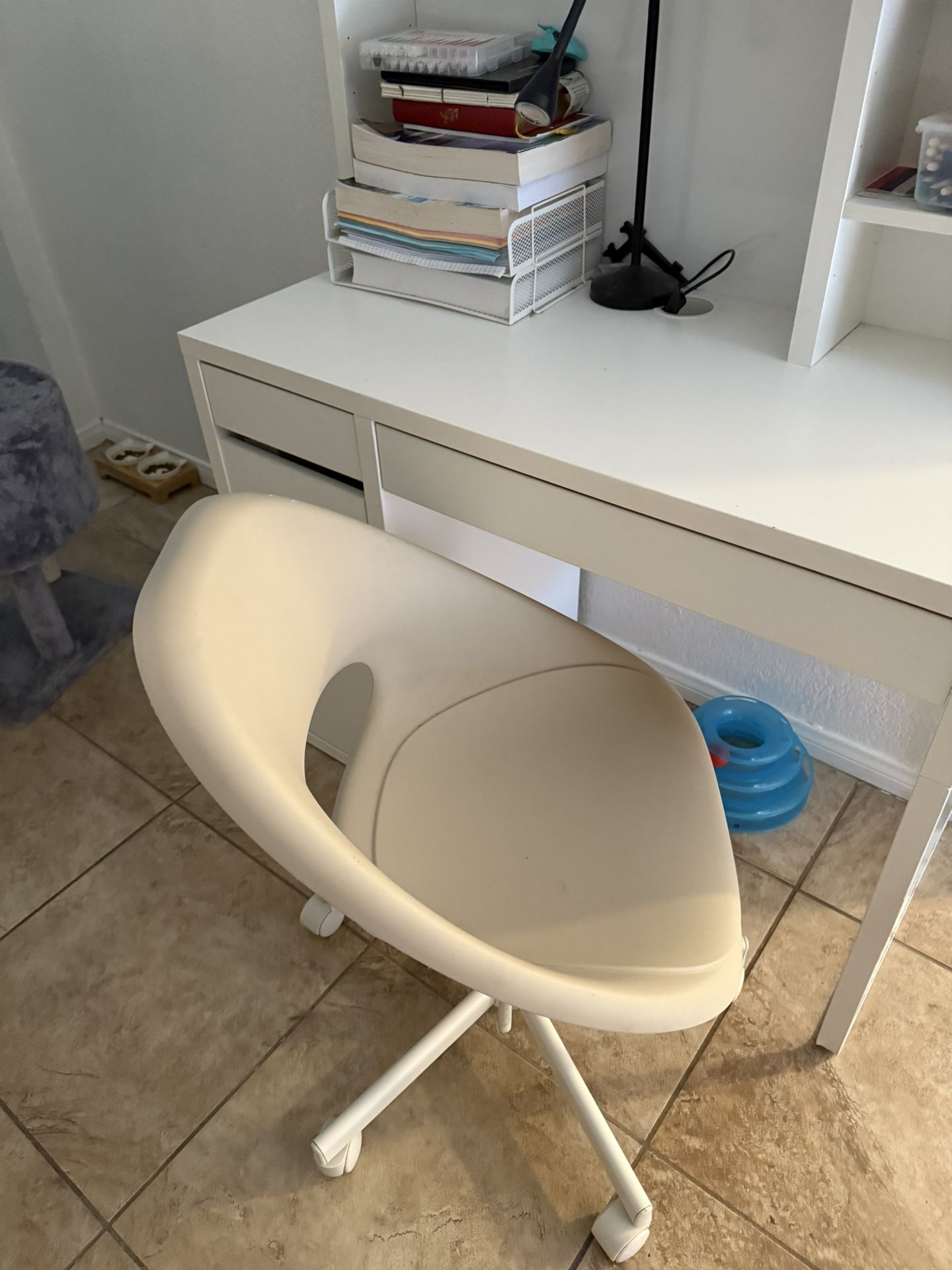 White Desk