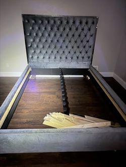 Queen size BedFrame
