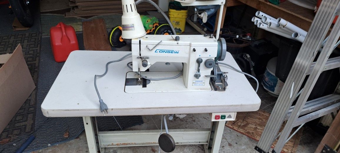Consew Cn2053r Zig Zag Machine