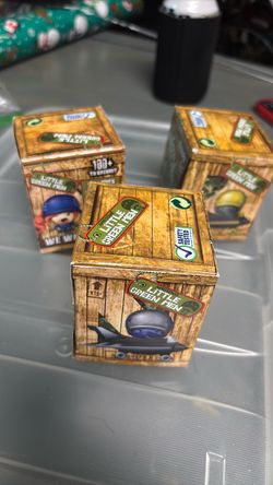 Awesome Little Green Men Blind Box Figures – Lot of 3