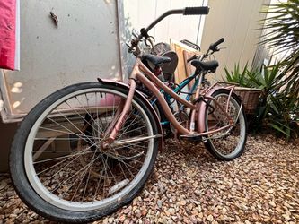 Huffy Margaritaville Cruiser Bike Rose Gold