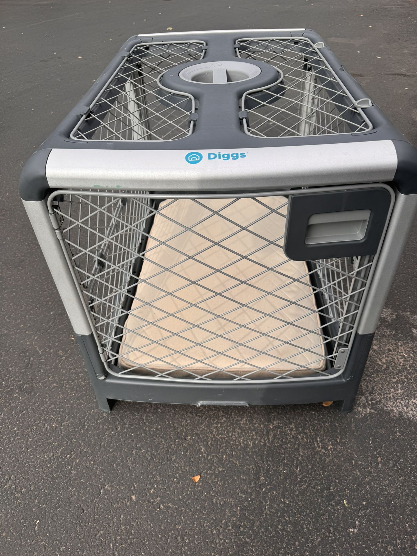 Diggs Dog crate