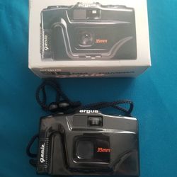 Argus Genie 35mm Film Camera With Box