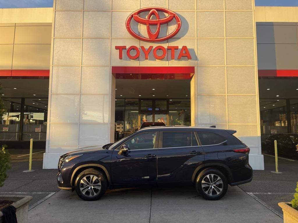 2023 Toyota Highlander