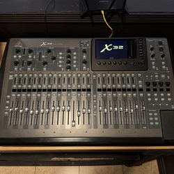 Behringer X32