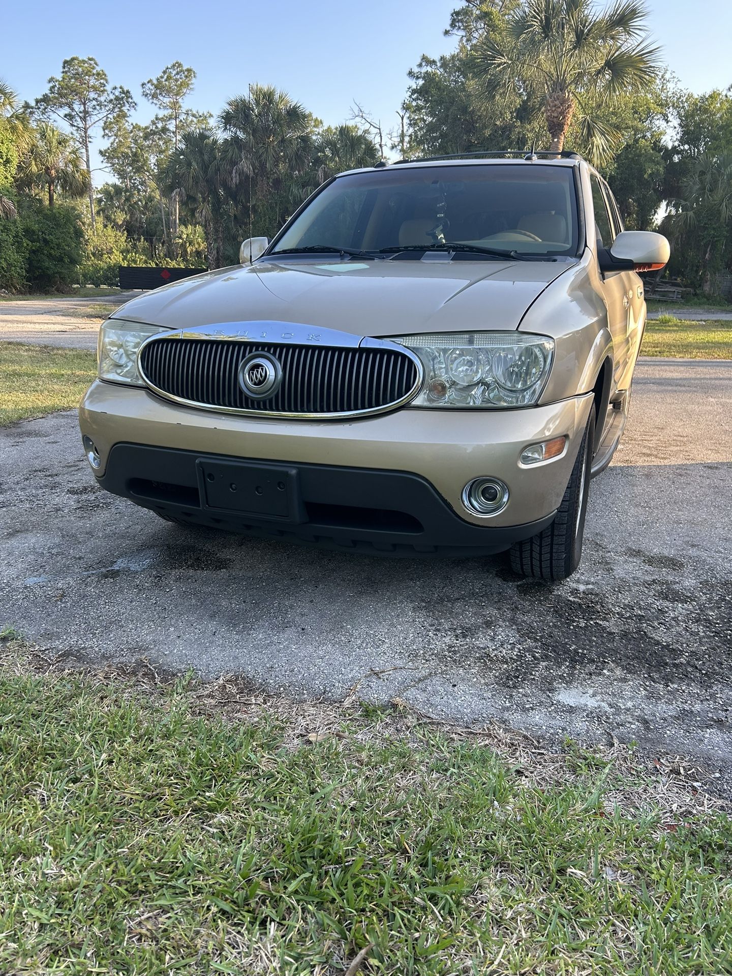 2004 Buick Rainier