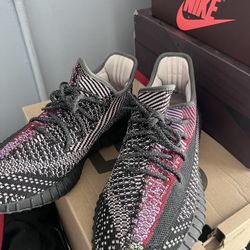 Yeezy 350 Yecheil 