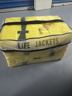 4 Pack Brand New Life Jackets 