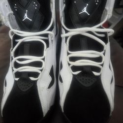 Jordan True Flight "Oreos"