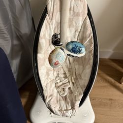 4moms mamaRoo Baby Swing